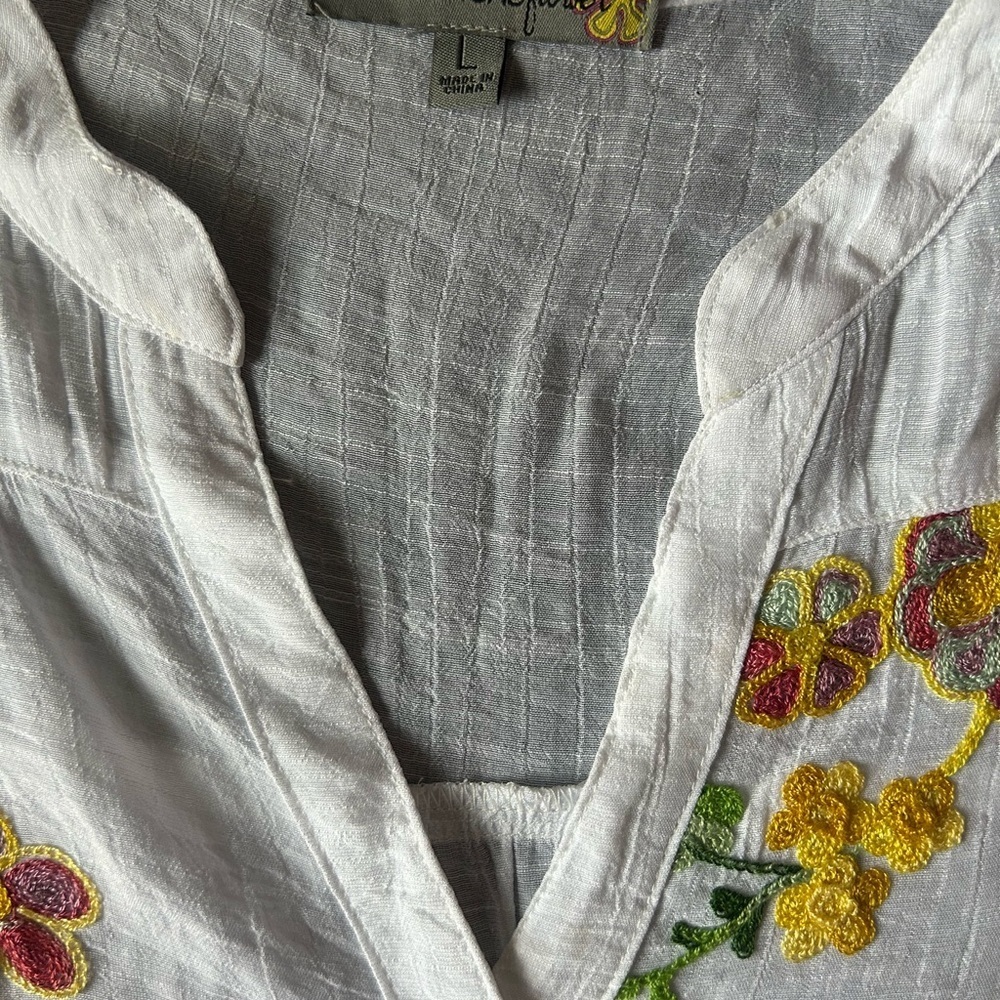 White and yellow Floral Embroidered Women's button up Top - Picture 3 of 4